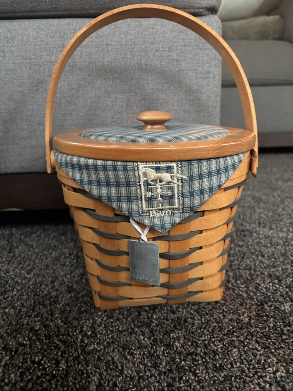 Longaberger Crawford Barn Horse Raising Basket 1998 with Liner charm and lid